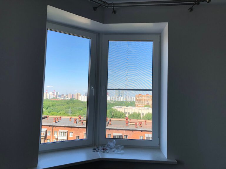 ПВХ окна в квартире с откосами